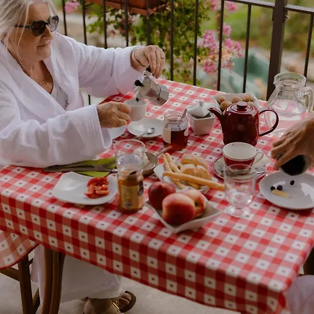 Casa Margherita & Benessere בית הארחה